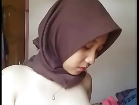 Indonesian Malay Hijabi Blistering 01