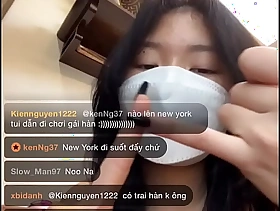 2 chị em show vú cực net