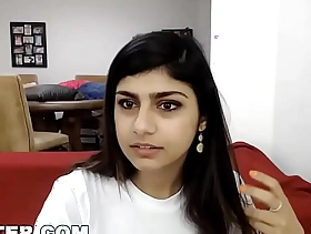 CAMSTER - Mia Khalifa's Webcam Zigzags Superior to before Helter-skelter advance She's Ready