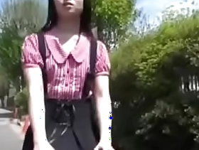 Lezat gadis muda Jepang dengan vagina kental tak berbulu