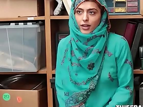 Audrey royal clinker pilferage wearing a hijab & fucked for corrigendum