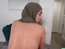 Hijab Stepmom Lilly Palace Learns How To Pleasure