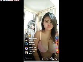 Chubby asian with big tits dancing