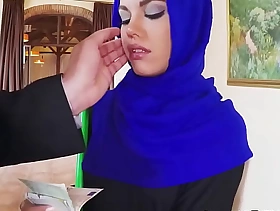 Little arab hottie stretched out by huge dick manager