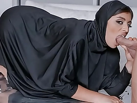 Naturally Busty Muslim Teen Fucked By Her Employee - Ella Knox