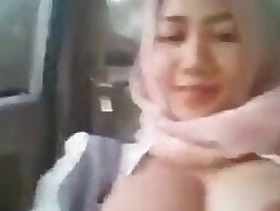 Jilbab (Hijab Tudung) MILF far be transferred to Passenger car