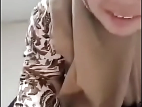 Bu Guru Jilbab Keasikan Nyepong. ( Working Video : XXX porn za.uy/HijabNyepong )