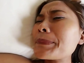 Asian MILF caught thither squirt comes medial strangers hotel room plus takes his cum medial her as A A thanks