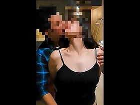 Quiero grabar a mi esposa y hacerla mi actriz porno dissimilar y viral. Encuentro completo Swinger cuckold con su single favorito de polla grande corrida interna con condon.