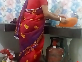Desi Bengali desi Village India Bhabi Dapur Sex In Red Saree ( Certified Video Oleh Localsex31)