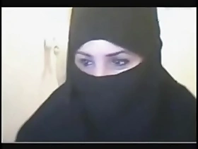 arabic camgirls exhibiting a resemblance off