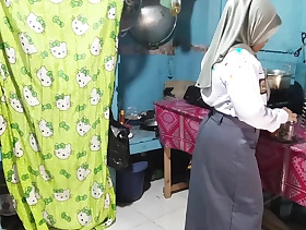 Sister-in-law is about to go to school